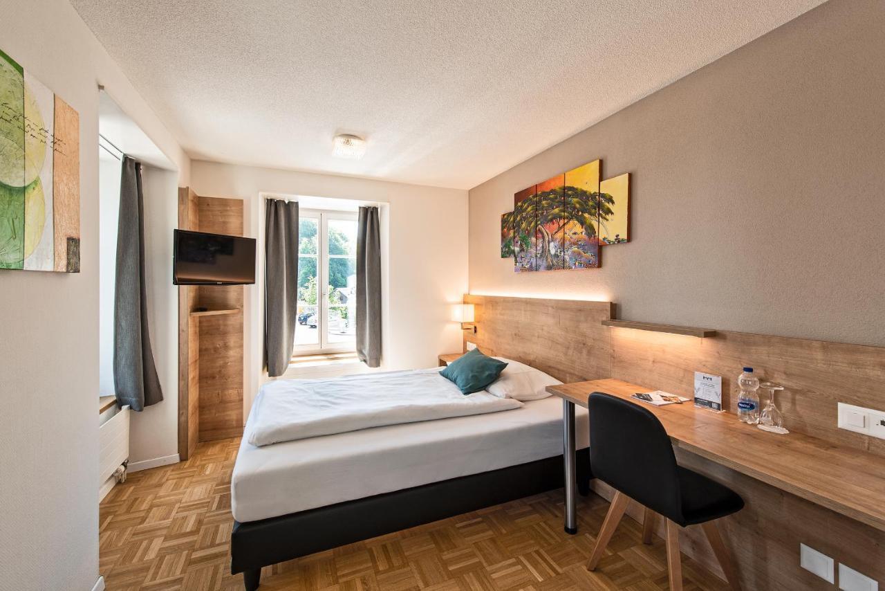 Hotel Zum Hirschen Шинделлеги Экстерьер фото